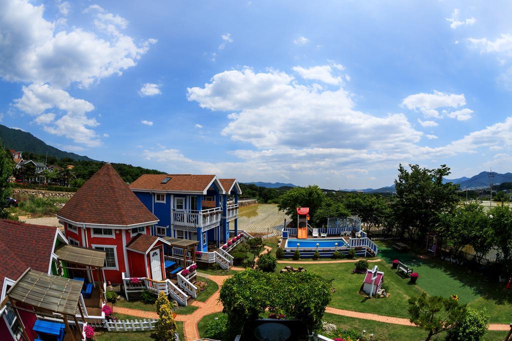 Polaris Tourist Pension Gyeongju Bagian luar foto