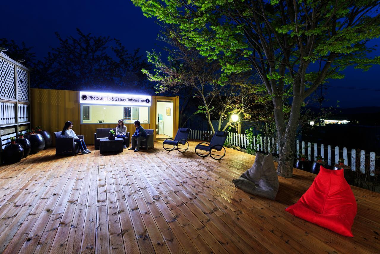 Polaris Tourist Pension Gyeongju Bagian luar foto