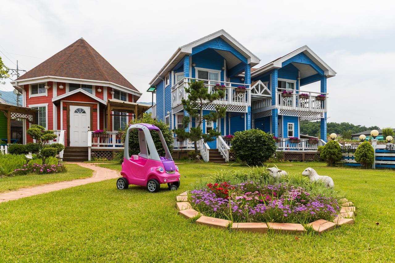 Polaris Tourist Pension Gyeongju Bagian luar foto